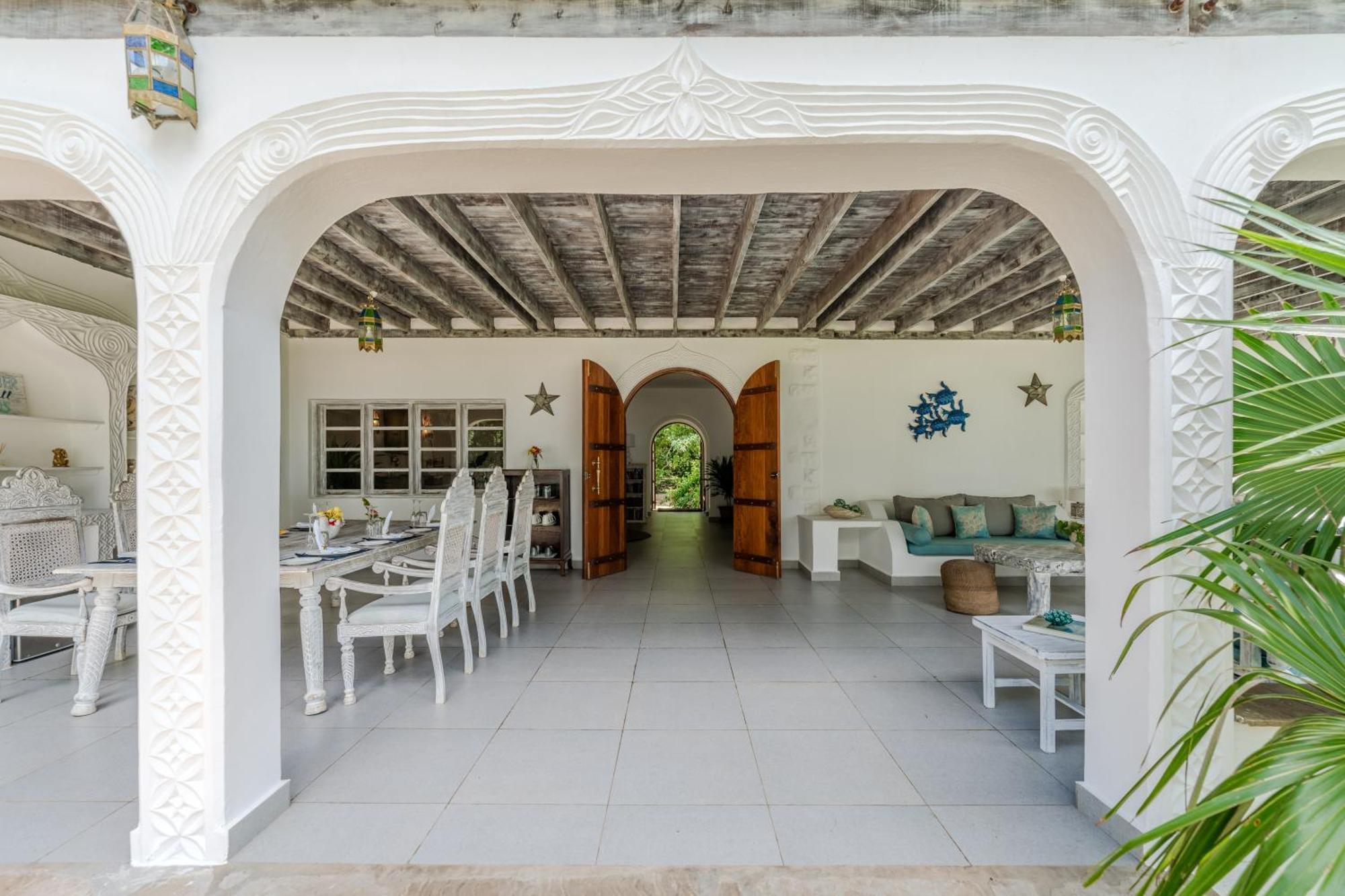 Nomad Beach Resort Diani Beach Exterior photo